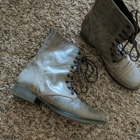 Boots - Picture 2 of 4